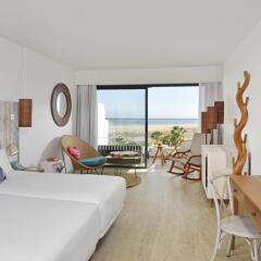 Отель Sol Beach House at Melia Fuerteventura - Adults Only комната для гостей фото 4