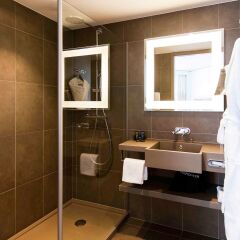 Отель Novotel Basel City ванная