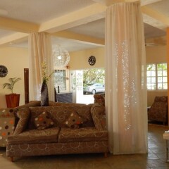 Отель Mangos Boutique Beach Resort интерьер отеля