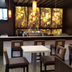 Отель Best Western Plus Toronto North York Hotel & Suites Канада, Торонто - отзывы, цены и фото номеров - забронировать отель Best Western Plus Toronto North York Hotel & Suites онлайн гостиничный бар