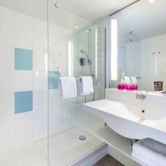 Отель Novotel München Airport ванная