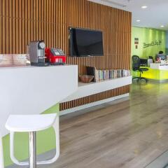 Отель Marvin Suites Бангкок гостиничный бар