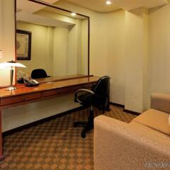 Отель Holiday Inn & Suites Mexico Zona Reforma Мексика, Мехико - отзывы, цены и фото номеров - забронировать отель Holiday Inn & Suites Mexico Zona Reforma онлайн комната для гостей
