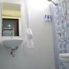 Отель Guide M @ Krabi Hostel Таиланд, Краби - отзывы, цены и фото номеров - забронировать отель Guide M @ Krabi Hostel онлайн ванная фото 2