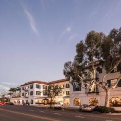 Отель Montecito Inn парковка