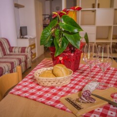 Отель Val Rendena Village Пинцоло комната для гостей фото 5