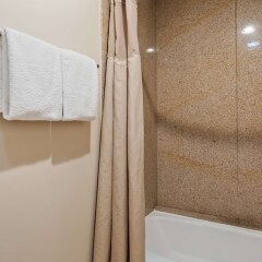 Отель Best Western Plus San Pedro Hotel & Suites США, Лос-Анджелес - отзывы, цены и фото номеров - забронировать отель Best Western Plus San Pedro Hotel & Suites онлайн ванная фото 2