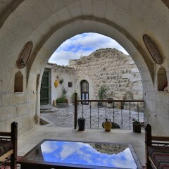 Отель Three Doors Cappadocia бассейн