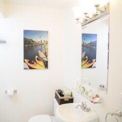 Отель Venice on the Beach Hotel США, Лос-Анджелес - отзывы, цены и фото номеров - забронировать отель Venice on the Beach Hotel онлайн ванная