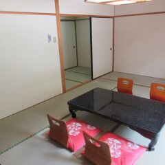 Отель Amagase Onsen Hotel Suikoen Япония, Хита - отзывы, цены и фото номеров - забронировать отель Amagase Onsen Hotel Suikoen онлайн комната для гостей фото 3