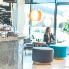 Отель Holiday Inn Helsinki City Centre гостиничный бар