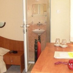 Hotel Andreev сейф в номере