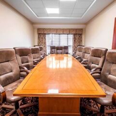 Отель Comfort Inn And Suites McMinnville