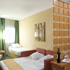 Отель Acacia Suite комната для гостей