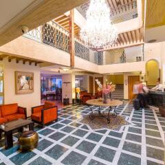 Hotel Les Trois Palmiers интерьер отеля