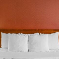 Отель Comfort Inn & Suites South Канада, Калгари - отзывы, цены и фото номеров - забронировать отель Comfort Inn & Suites South онлайн сейф в номере