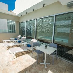 Отель Hampton by Hilton Santo Domingo Airport бассейн фото 3