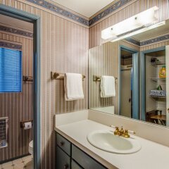 Deer 9 in Sunriver, United States of America from 772$, photos, reviews - zenhotels.com bathroom photo 2