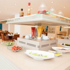 Отель Holiday Inn Istanbul City питание фото 3