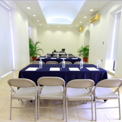 Hotel Embajadores фото 2