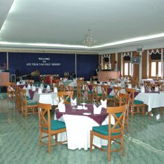 Отель Aye Thar Yar Golf Resort питание