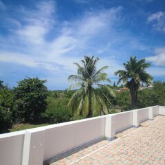 Отель Burlingame Villa Ямайка, Монтего-Бей - отзывы, цены и фото номеров - забронировать отель Burlingame Villa онлайн балкон