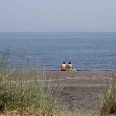 Отель Maistros Village Греция, Остров Санторини - отзывы, цены и фото номеров - забронировать отель Maistros Village онлайн пляж фото 2