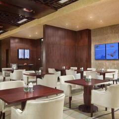 Отель Hilton Beijing Capital Airport гостиничный бар фото 3