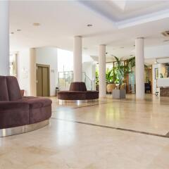 Отель Roc Lago Rojo - Adults recommended Испания, Торремолинос - 1 отзыв об отеле, цены и фото номеров - забронировать отель Roc Lago Rojo - Adults recommended онлайн интерьер отеля