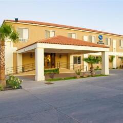 Отель Best Western Cumbres Aeropuerto парковка