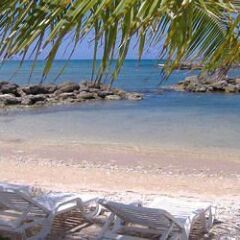 Отель Pipers Cove Resort Ямайка, Ранавей-Бей - отзывы, цены и фото номеров - забронировать отель Pipers Cove Resort онлайн пляж