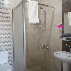 Hersek Otel Турция, Ташкёпрю - отзывы, цены и фото номеров - забронировать отель Hersek Otel онлайн ванная фото 2