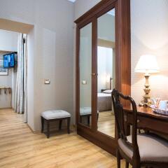 Отель Trevi Luxury Rooms комната для гостей фото 2