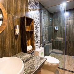 Отель La Dao Spa Homestay ванная