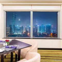 Отель Novotel Shanghai Atlantis гостиничный бар
