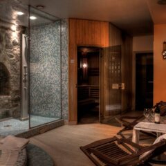 Atrium Hotel бассейн