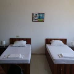 Отель Hostel Coral City Болгария, Солнечный берег - отзывы, цены и фото номеров - забронировать отель Hostel Coral City онлайн сейф в номере