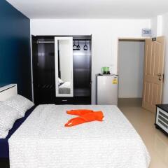 Апартаменты I Proud Apartment комната для гостей