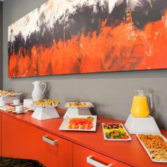 Отель Wyndham Garden Guadalajara Acueducto питание фото 3