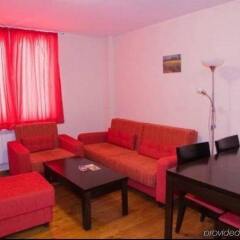 Апартаменты Mountview Lodge Apartments Банско комната для гостей фото 2