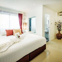 Отель Raha Gold Residence Patong комната для гостей фото 4