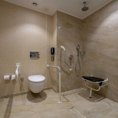 DoubleTree by Hilton Gaziantep Турция, Газиантеп - отзывы, цены и фото номеров - забронировать отель DoubleTree by Hilton Gaziantep онлайн ванная фото 2