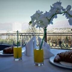 Eklips Hotel Тирана балкон