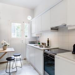 Отель UPSTREET Adorable 2BD Apt near Kallimarmaro Stadium Греция, Афины - отзывы, цены и фото номеров - забронировать отель UPSTREET Adorable 2BD Apt near Kallimarmaro Stadium онлайн в номере
