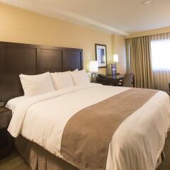 Отель Delta Hotels by Marriott Saskatoon Downtown комната для гостей фото 5