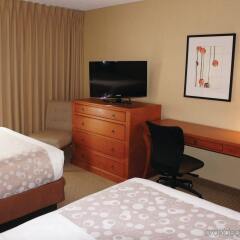 Отель La Quinta Inn & Suites Mpls-Bloomington West Блумингтон удобства в номере фото 2