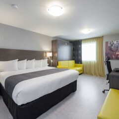 Отель Hôtel & Suites Le Dauphin Québec Канада, Квебек - отзывы, цены и фото номеров - забронировать отель Hôtel & Suites Le Dauphin Québec онлайн комната для гостей фото 3