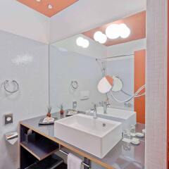 Отель Sorell Hotel Zürichberg Швейцария, Цюрих - 2 отзыва об отеле, цены и фото номеров - забронировать отель Sorell Hotel Zürichberg онлайн ванная фото 3