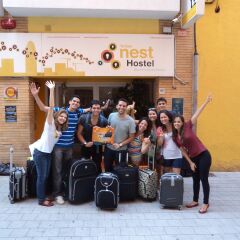 Feetup Yellow Nest Hostel Barcelona Барселона гостиничный бар