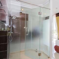 Baan Lukkan Resort Hotel Патонг ванная фото 2
